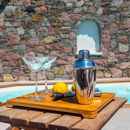 Apartment Petra Mini Pool Adamantas (Milos)