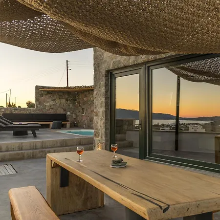 Apartment Petra Mini Pool Adamantas (Milos)