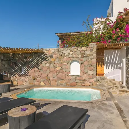 Petra Mini Pool Apartment