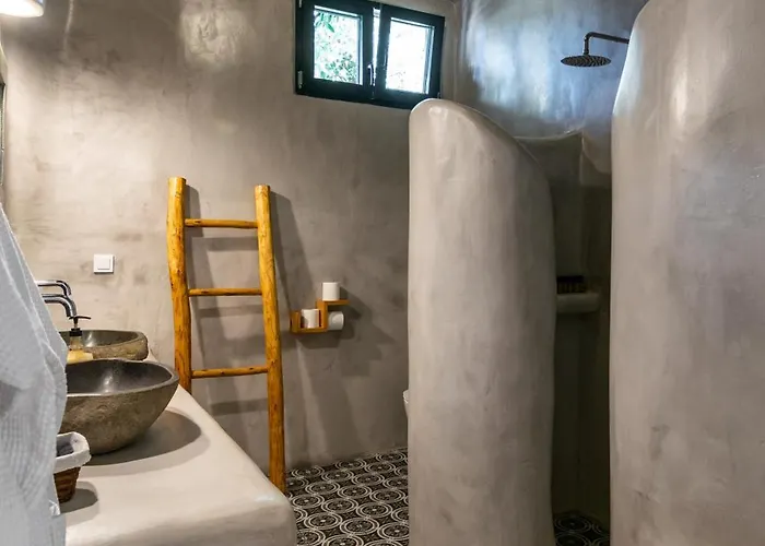 Apartamento Petra Mini Pool Adamantas (Milos)