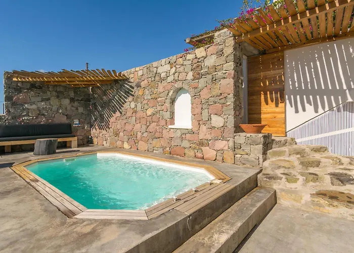 Petra Mini Pool Apartamento Adamantas (Milos)